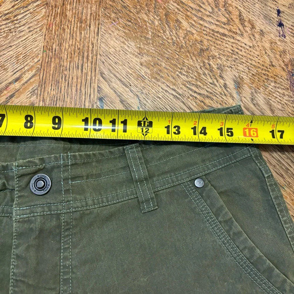 Kuhl Cargo Shorts Mens Sz 32 Green Active Casual Utility Hiking Camping Outdoor - Picture 6 of 7